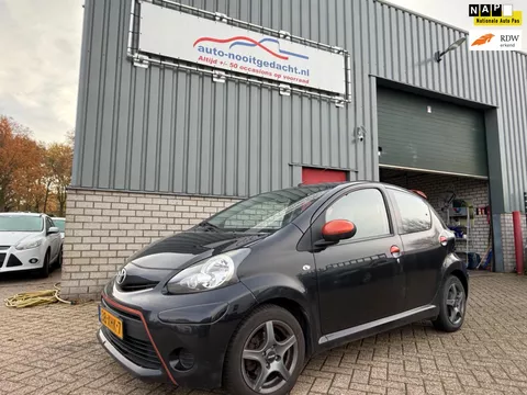Toyota Aygo 1.0 VVT-i Comfort Orange