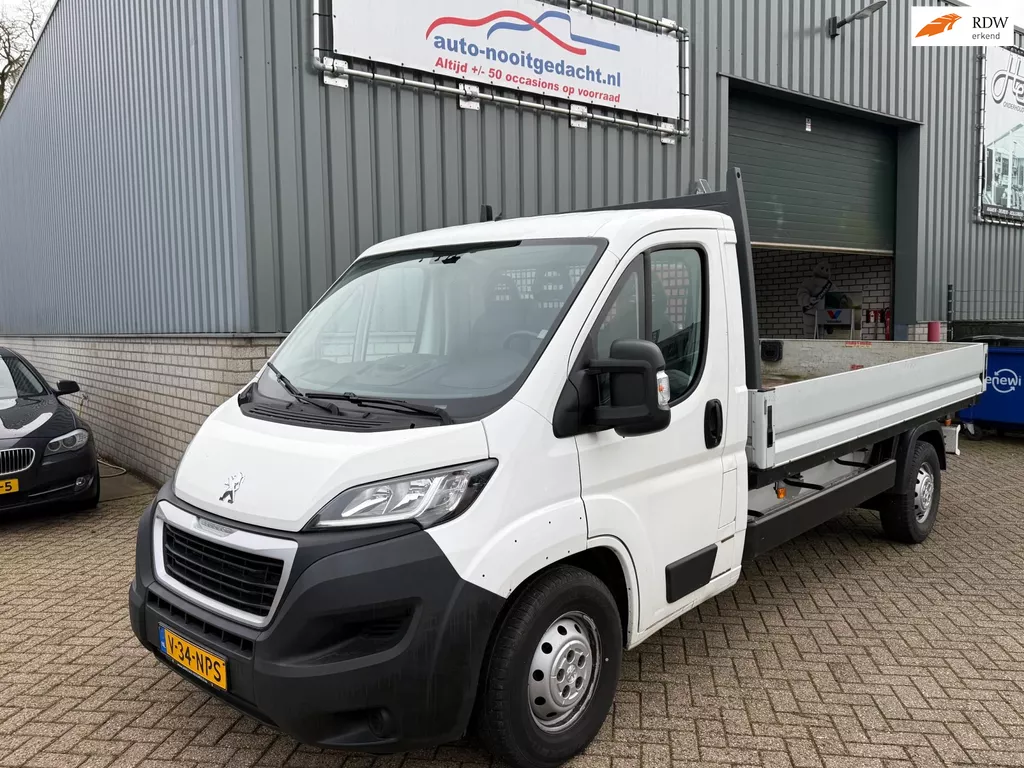 Peugeot Boxer 330 2.2 BlueHDi 120 L2H1 Premium