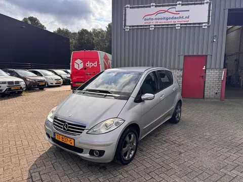 Mercedes-Benz A-klasse 150 Classic AIRCO / STOELVERWARMING / PARKEERSENSOREN ACHTER